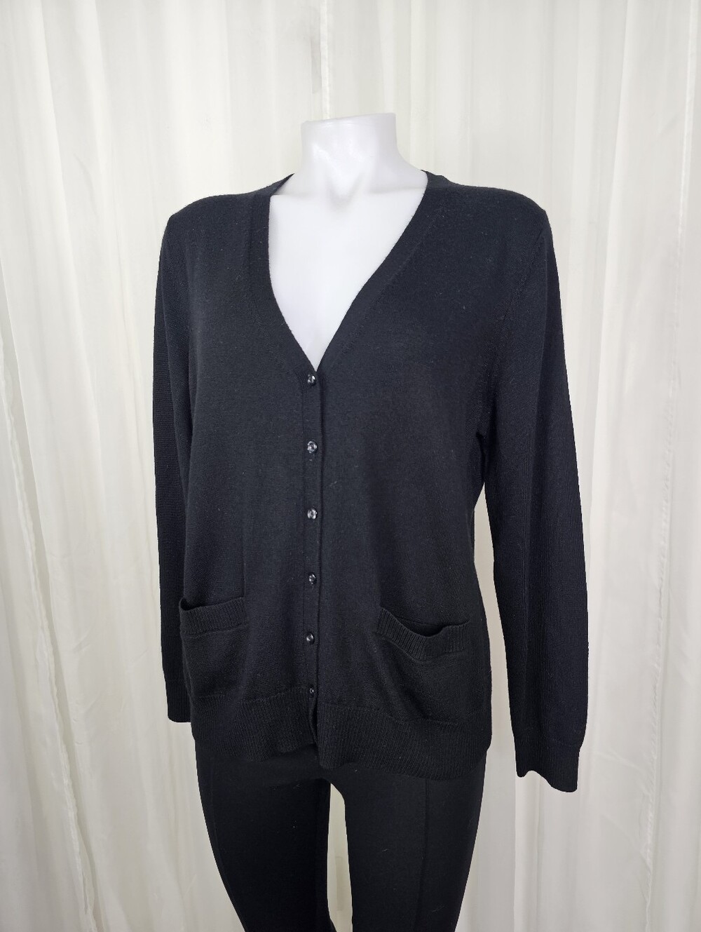 Lord & Taylor Extra Fine Merino Wool Black Cardigan Sweater XL PETITE